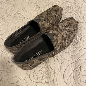 Toma, snakeskin, classic slip ons